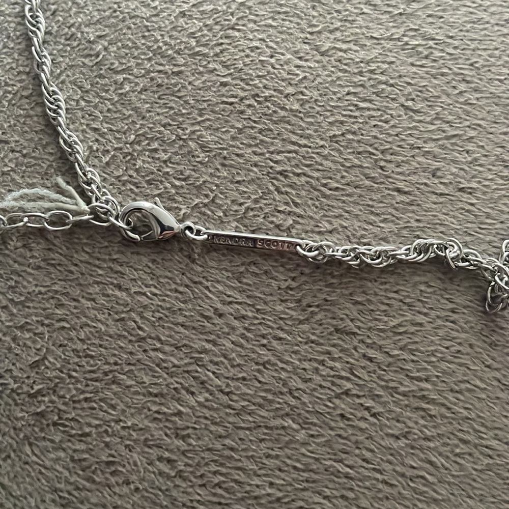 Kendra Scott Necklace - Picture 5 of 7